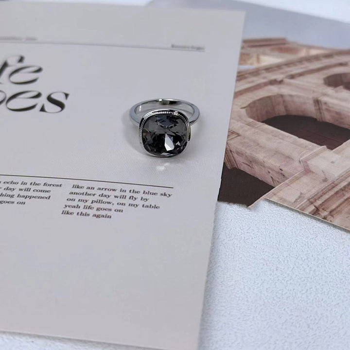 Square Rhinestone For Women Special-interest Design Open Index Finger Ring