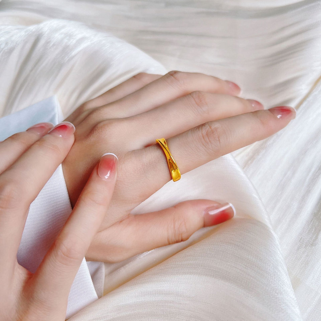 Simple Mobius Strip Ring Female Fashion Sense Niche