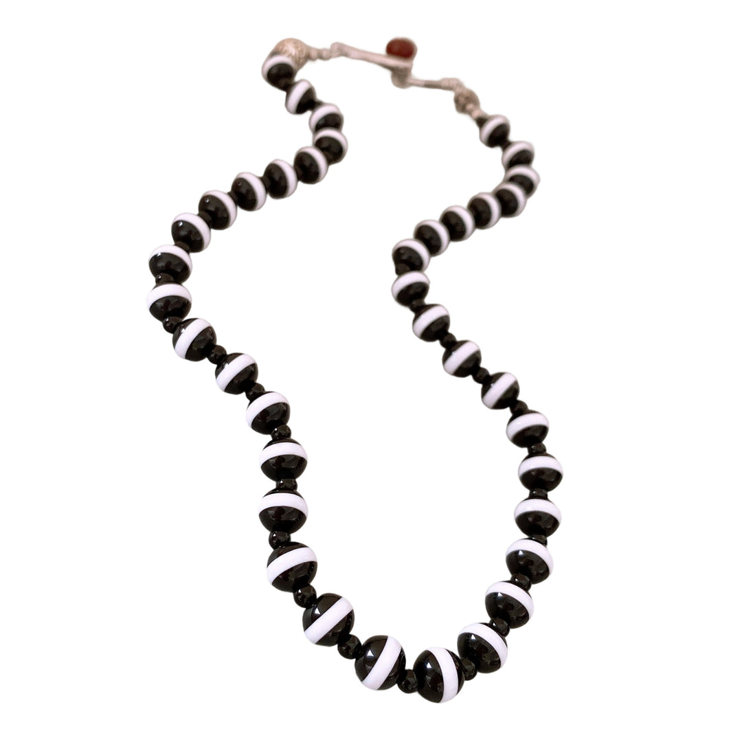 Black And White Beaded Necklace Design Sense Niche Trendy Personality