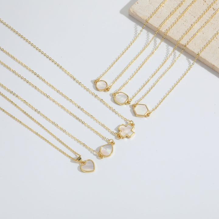 Inlaid Pendant Necklace Vintage Heart Clavicle Chain