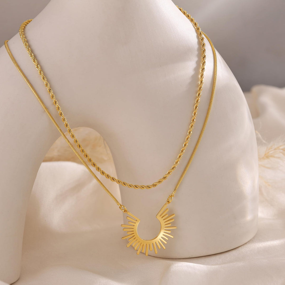 European And American Style Simple Style Small Sun And Moon Necklace