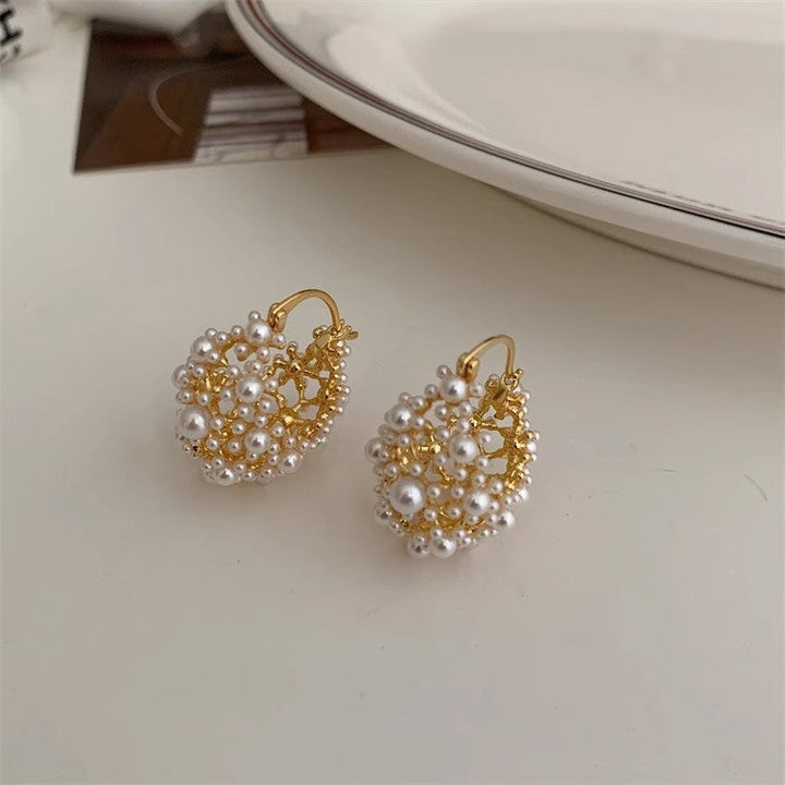 Special-interest Design Three-Dimensional Hollow Pearl Earrings For Women