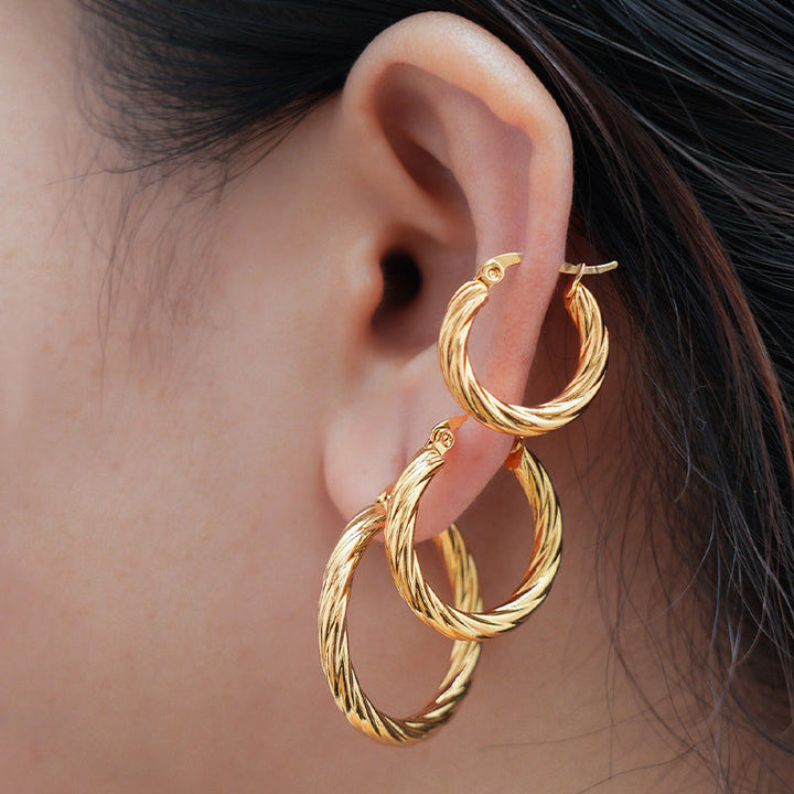 Retro Style Women's Trend Round Twill Stainless Steel Earrings Suit
