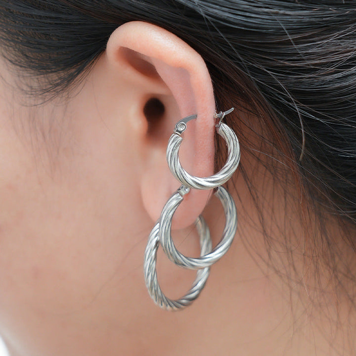Retro Style Women's Trend Round Twill Stainless Steel Earrings Suit