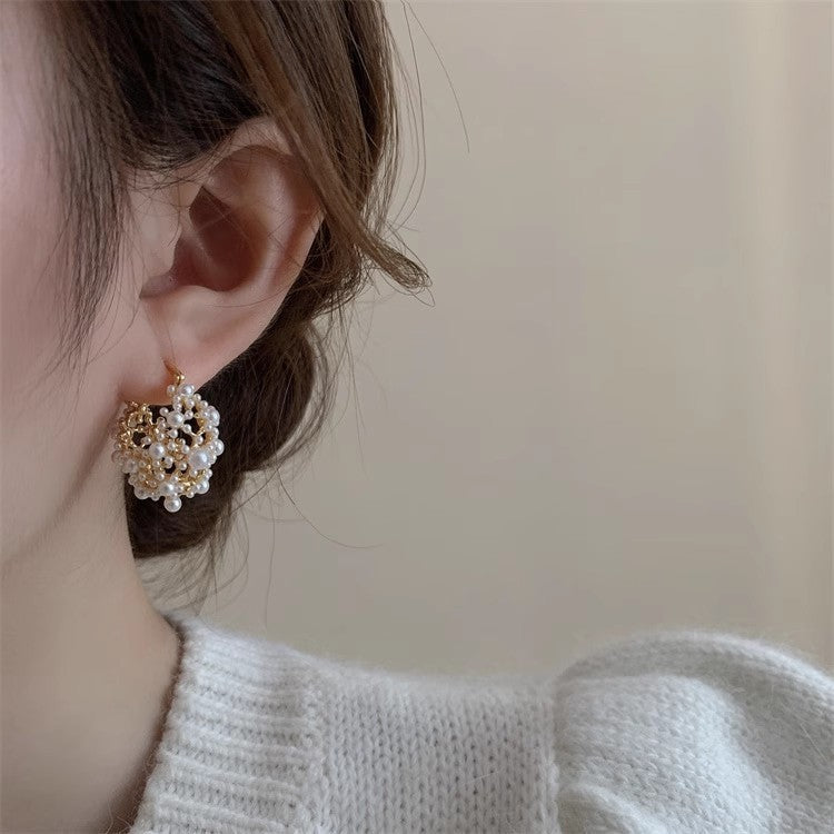 Special-interest Design Three-Dimensional Hollow Pearl Earrings For Women