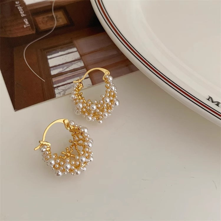 Special-interest Design Three-Dimensional Hollow Pearl Earrings For Women